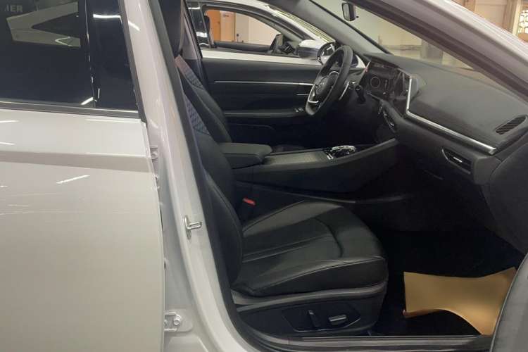 Used Hyundai Sonata 2020 270TGDi DCT GLS Elite Edition Right Front Seat