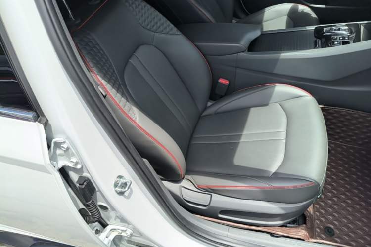 Used Hyundai Sonata 2020 380TGDi Automatic GS Smart Edition Right Front Seat