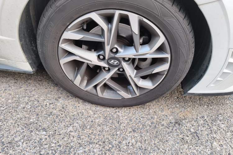 Used Hyundai Sonata 2020 270TGDi DCT GL Advanced Edition Right Front Wheel Hub