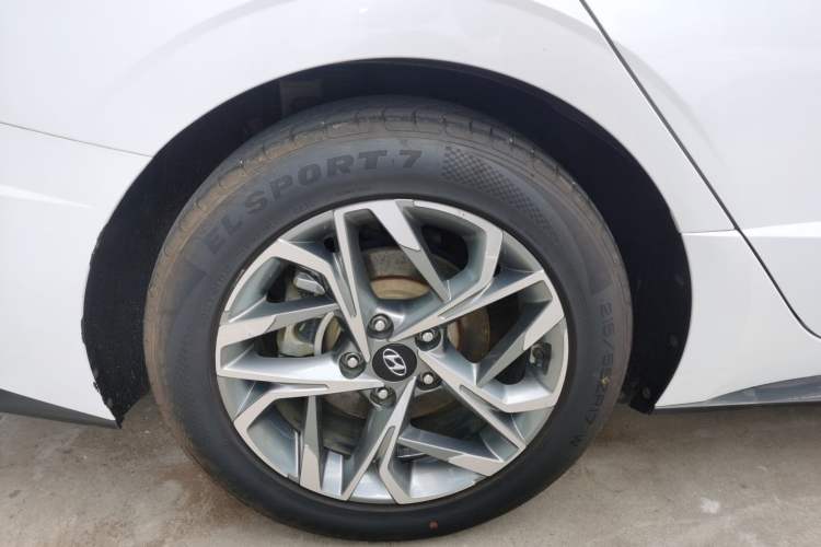 Used Hyundai Sonata 2020 270TGDi DCT GLS Elite Edition Right Rear Wheel Hub