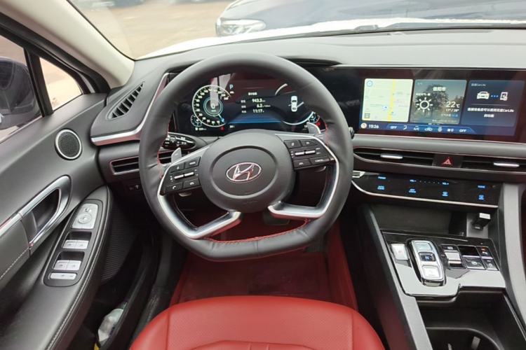 Used Hyundai Sonata 2020 270TGDi DCT GLS Elite Edition Steering Wheel