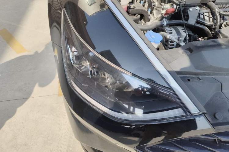 Used Hyundai Sonata 2022 380TGDi Automatic 20th Anniversary Edition Right Front Headlight