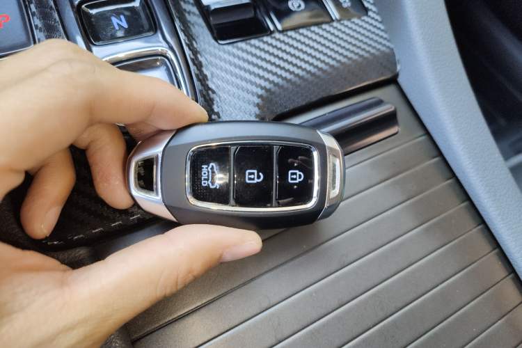 Used Hyundai Sonata 2022 380TGDi Automatic 20th Anniversary Edition Vehicle Key