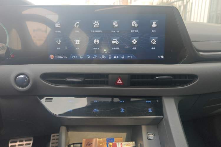 Used Hyundai Sonata 2022 380TGDi Automatic 20th Anniversary Edition Audio And AC Panel