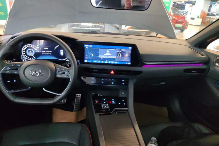 Used Hyundai Sonata 2022 380TGDi Automatic 20th Anniversary Edition Audio And AC Panel