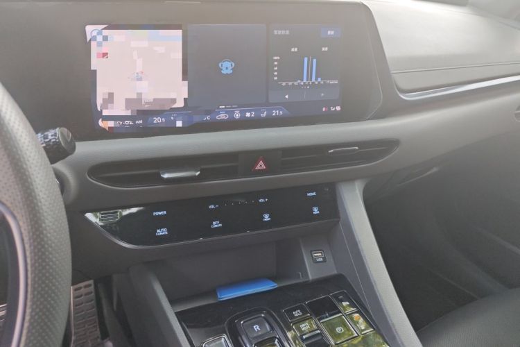 Used Hyundai Sonata 2022 380TGDi Automatic 20th Anniversary Edition Audio And AC Panel