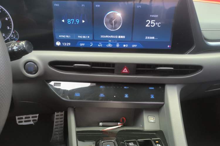Used Hyundai Sonata 2022 380TGDi Automatic 20th Anniversary Edition Audio And AC Panel