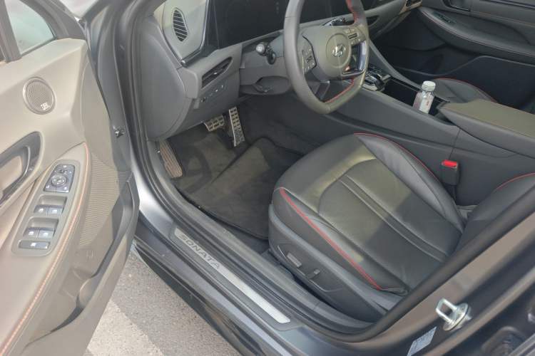 Used Hyundai Sonata 2022 380TGDi Automatic 20th Anniversary Edition Driver Seat
