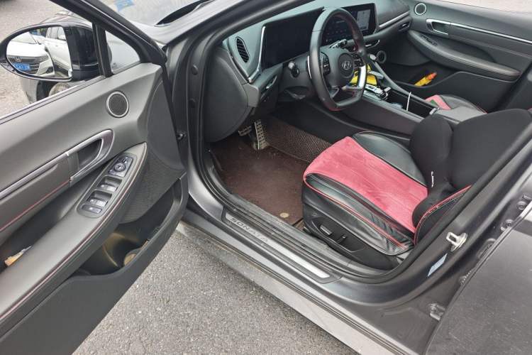 Used Hyundai Sonata 2022 270TGDi DCT 20th Anniversary Edition Driver Seat