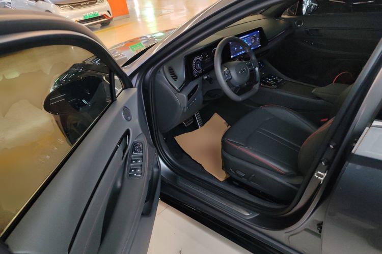 Used Hyundai Sonata 2022 380TGDi Automatic 20th Anniversary Edition Driver Seat