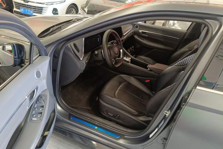 Used Hyundai Sonata 2022 270TGDi DCT 20th Anniversary Edition Driver Seat