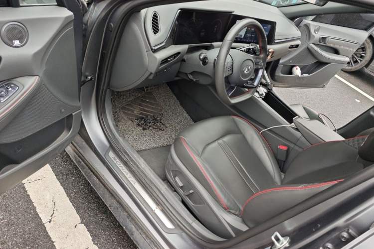 Used Hyundai Sonata 2022 380TGDi Automatic 20th Anniversary Edition Driver Seat