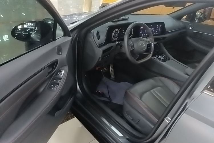 Used Hyundai Sonata 2022 380TGDi Automatic 20th Anniversary Edition Driver Seat