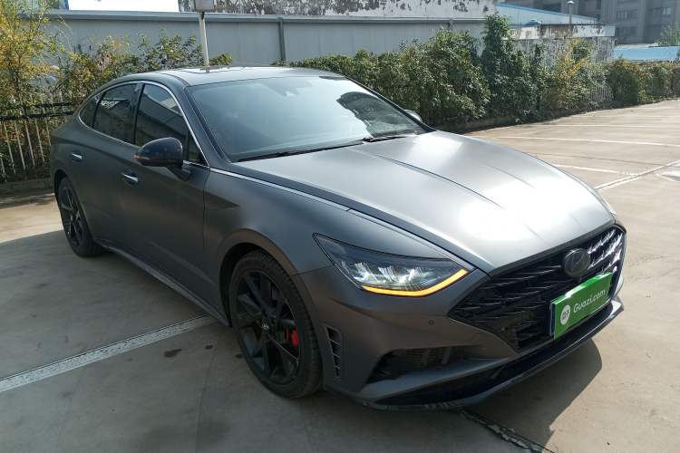 Used Hyundai Sonata 2022 380TGDi Automatic 20th Anniversary Edition Front Right 45 Deg