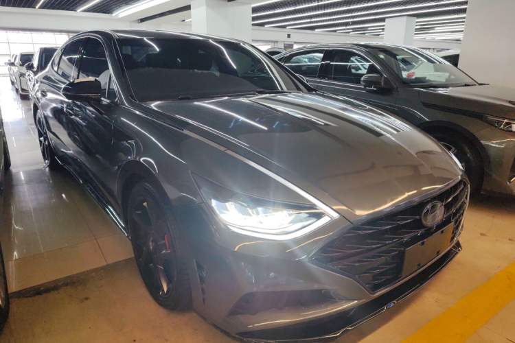Used Hyundai Sonata 2022 380TGDi Automatic 20th Anniversary Edition Front Right 45 Deg