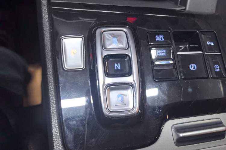 Used Hyundai Sonata 2022 270TGDi DCT 20th Anniversary Edition Gear Lever