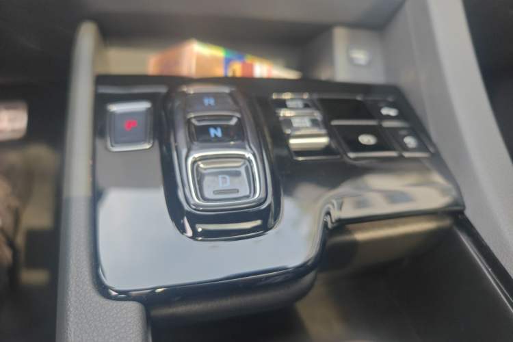 Used Hyundai Sonata 2022 380TGDi Automatic 20th Anniversary Edition Gear Lever
