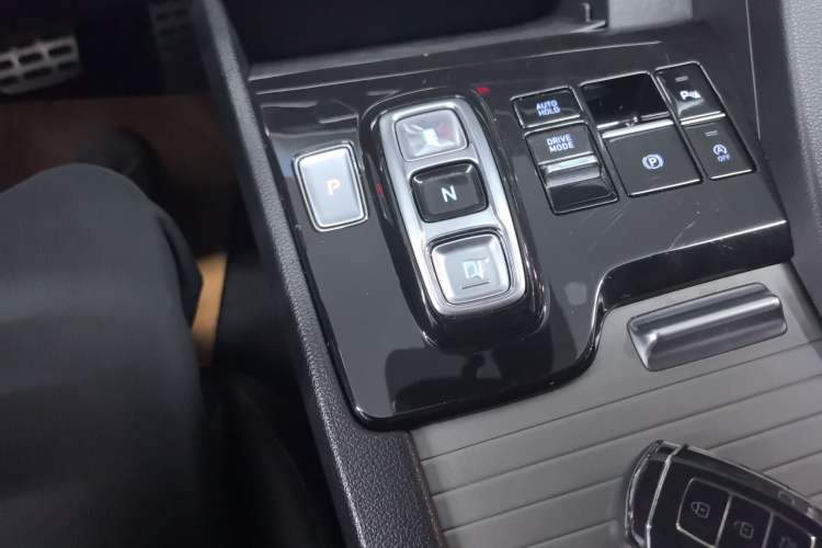 Used Hyundai Sonata 2022 270TGDi DCT 20th Anniversary Edition Gear Lever
