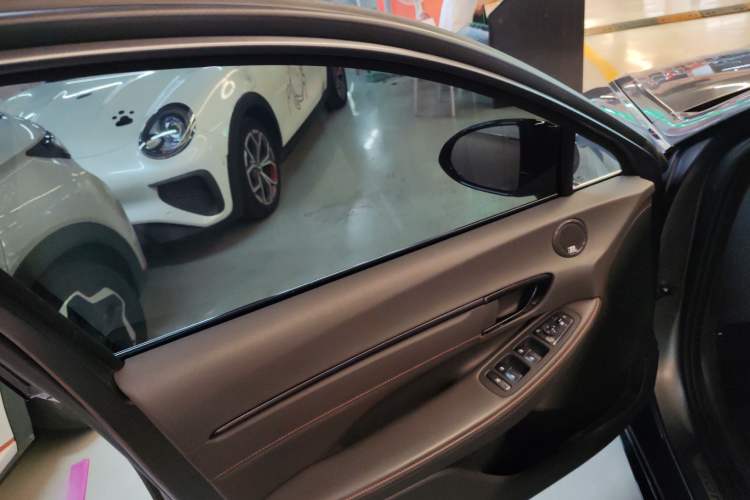 Used Hyundai Sonata 2022 380TGDi Automatic 20th Anniversary Edition Left Front Door Interior