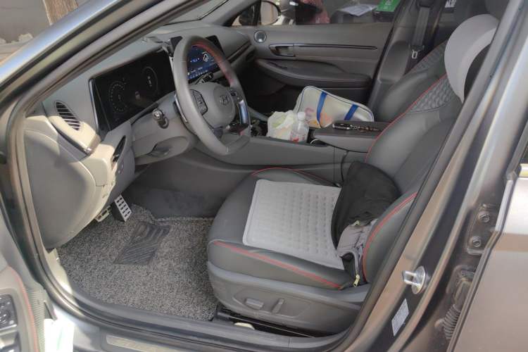 Used Hyundai Sonata 2022 380TGDi Automatic 20th Anniversary Edition Left Front Seat
