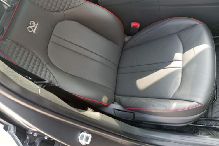 Used Hyundai Sonata 2022 380TGDi Automatic 20th Anniversary Edition Right Front Seat