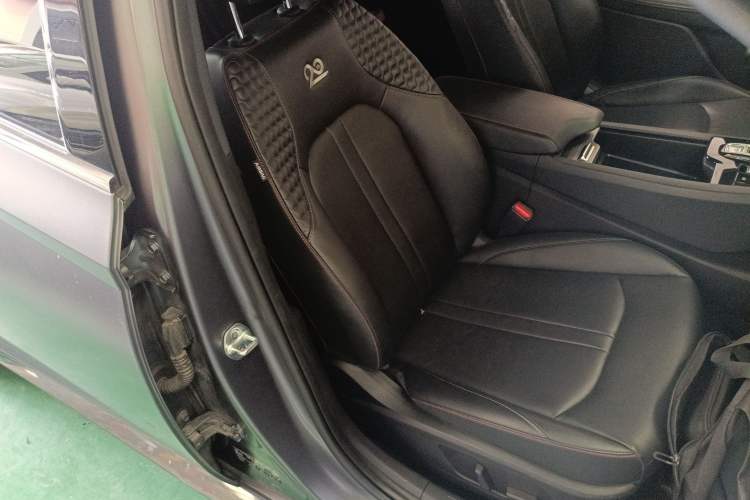 Used Hyundai Sonata 2022 270TGDi DCT 20th Anniversary Edition Right Front Seat
