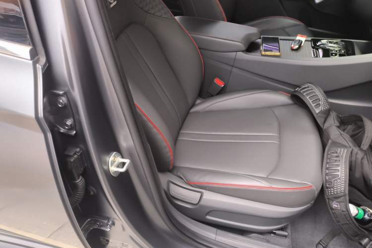 Used Hyundai Sonata 2022 380TGDi Automatic 20th Anniversary Edition Right Front Seat