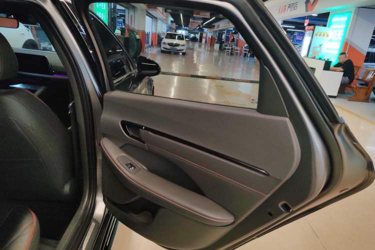 Used Hyundai Sonata 2022 380TGDi Automatic 20th Anniversary Edition Right Rear Door Interior