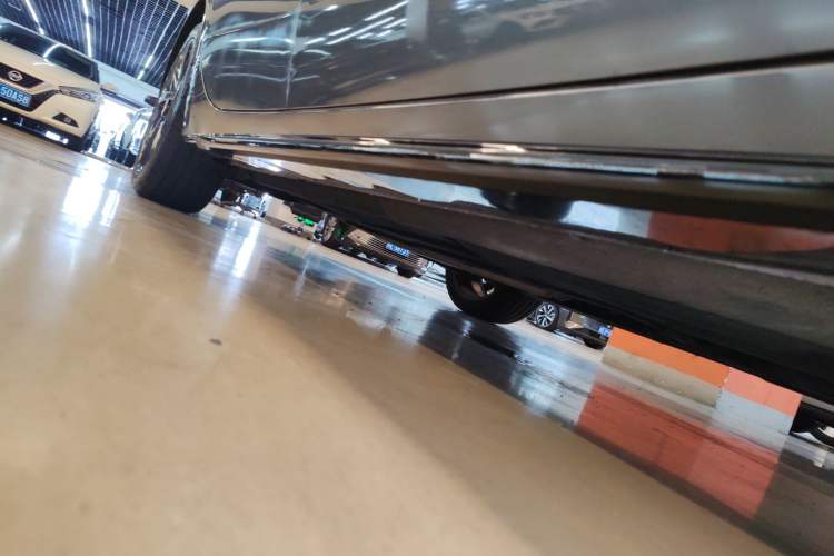 Used Hyundai Sonata 2022 380TGDi Automatic 20th Anniversary Edition Right Side Sill