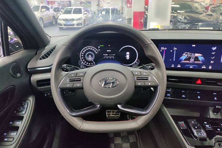 Used Hyundai Sonata 2022 380TGDi Automatic 20th Anniversary Edition Steering Wheel