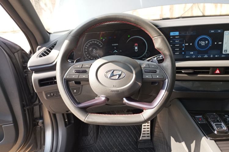 Used Hyundai Sonata 2022 380TGDi Automatic 20th Anniversary Edition Steering Wheel