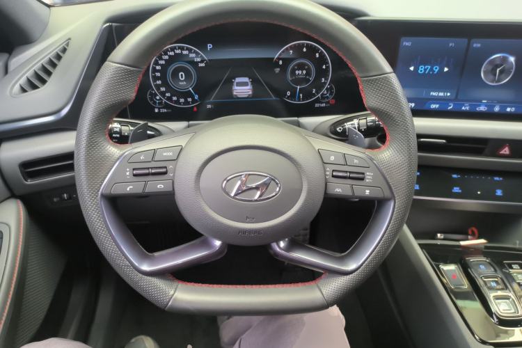 Used Hyundai Sonata 2022 380TGDi Automatic 20th Anniversary Edition Steering Wheel