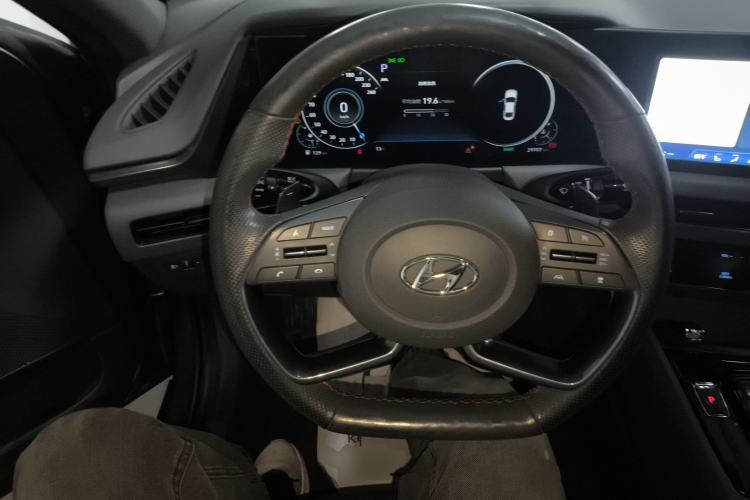 Used Hyundai Sonata 2022 380TGDi Automatic 20th Anniversary Edition Steering Wheel
