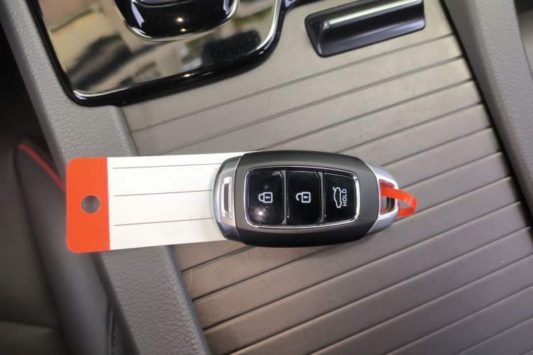 Used Hyundai Sonata 2022 380TGDi Automatic 20th Anniversary Edition Vehicle Key