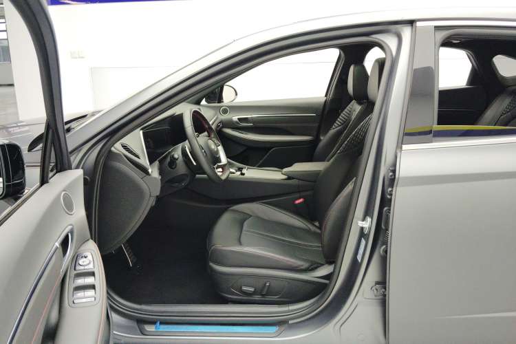 Used Hyundai Sonata 2022 270TGDi DCT 20th Anniversary Edition Left Front Seat