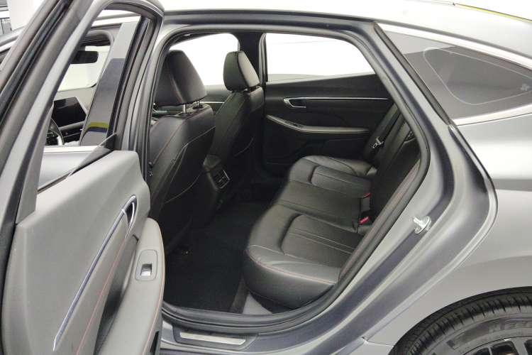 Used Hyundai Sonata 2022 270TGDi DCT 20th Anniversary Edition Right Rear Seat