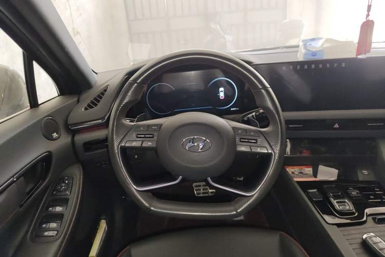 Used Hyundai Sonata 2022 380TGDi Automatic 20th Anniversary Edition Steering Wheel