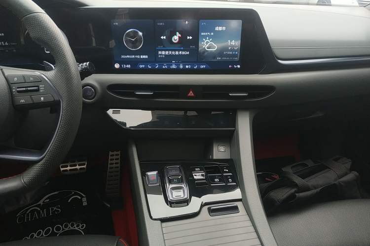 Used Hyundai Sonata 2022 380TGDi Automatic 20th Anniversary Edition Audio And AC Panel