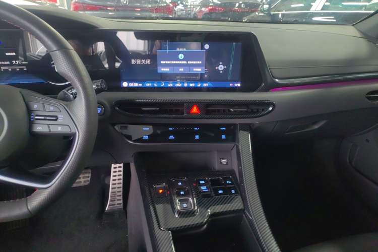Used Hyundai Sonata 2022 380TGDi Automatic 20th Anniversary Edition Audio And AC Panel