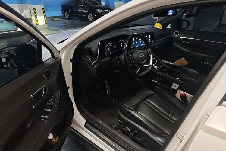 Used Hyundai Sonata 2022 270TGDi DCT 20th Anniversary Edition Driver Seat