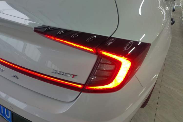 Used Hyundai Sonata 2022 380TGDi Automatic 20th Anniversary Edition Exterior 6