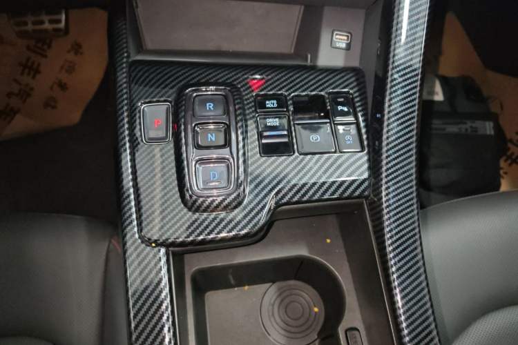 Used Hyundai Sonata 2022 380TGDi Automatic 20th Anniversary Edition Gear Lever