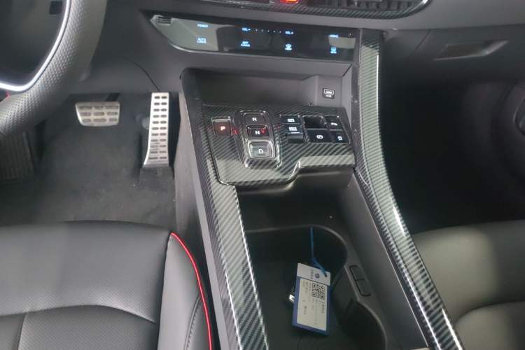 Used Hyundai Sonata 2022 380TGDi Automatic 20th Anniversary Edition Gear Lever