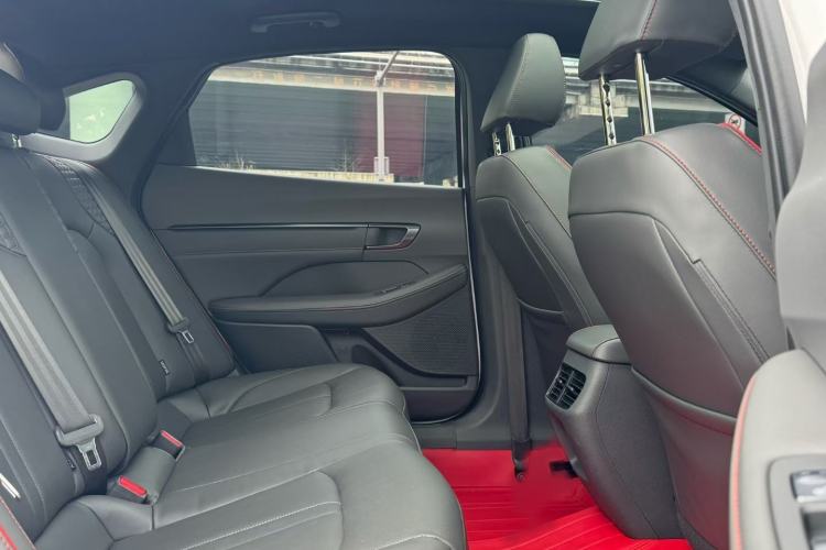 Used Hyundai Sonata 2022 380TGDi Automatic 20th Anniversary Edition Interior 2