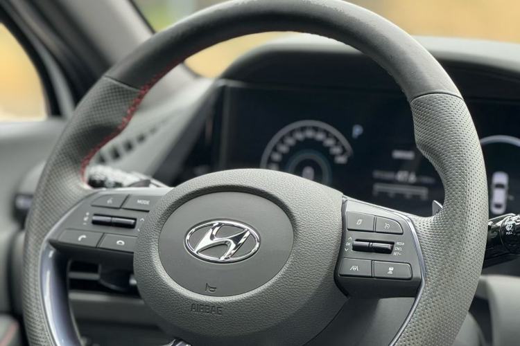 Used Hyundai Sonata 2022 380TGDi Automatic 20th Anniversary Edition Interior 4