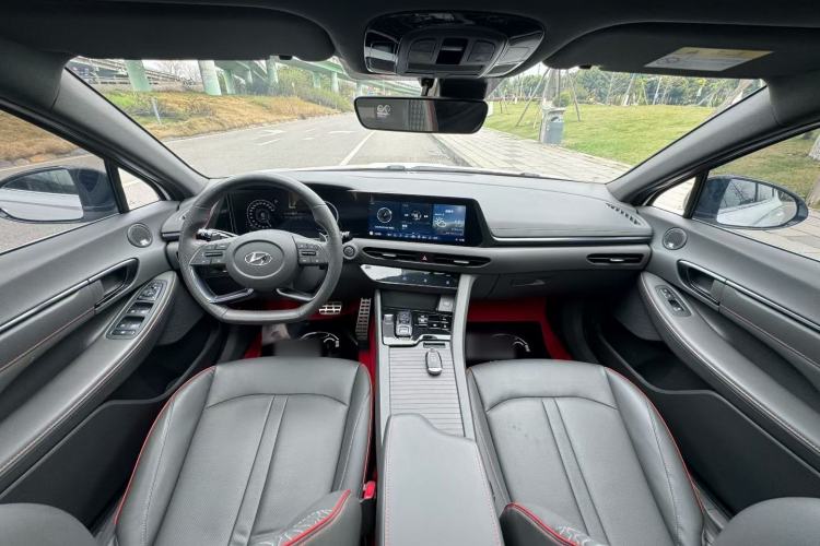 Used Hyundai Sonata 2022 380TGDi Automatic 20th Anniversary Edition Interior 5