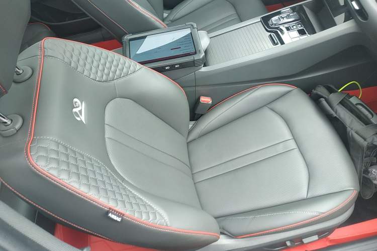 Used Hyundai Sonata 2022 380TGDi Automatic 20th Anniversary Edition Right Front Seat