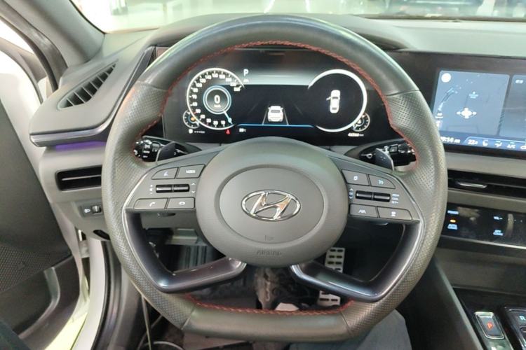 Used Hyundai Sonata 2022 380TGDi Automatic 20th Anniversary Edition Steering Wheel