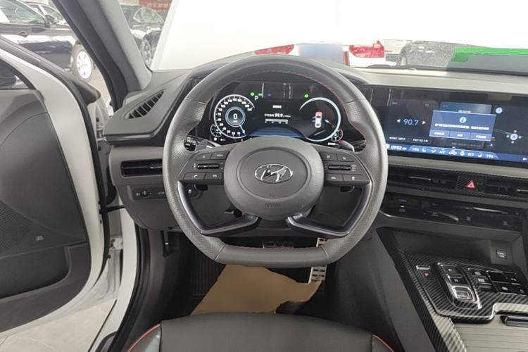 Used Hyundai Sonata 2022 380TGDi Automatic 20th Anniversary Edition Steering Wheel