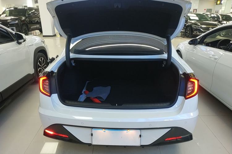 Used Hyundai Sonata 2022 270TGDi DCT 20th Anniversary Edition Trunk